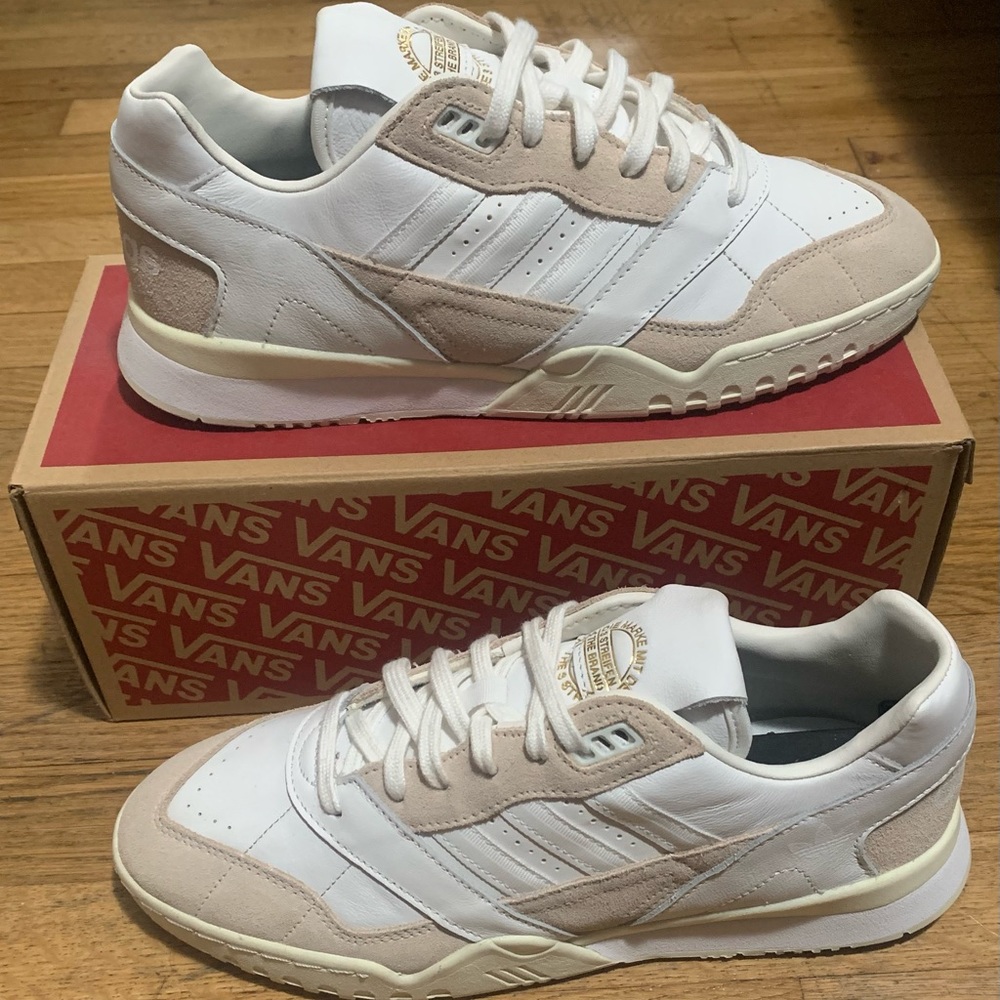 Adidas AR Trainer Home of Classics 2019 EG5150 size 7.5